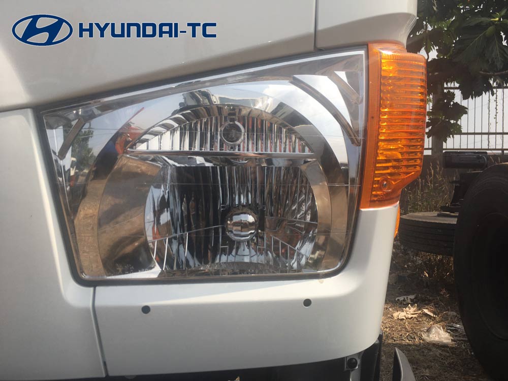 cum_den_pha_phia_truoc_xe_110xl